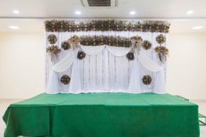 capital o aditya grand