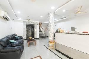 capital o aditya grand