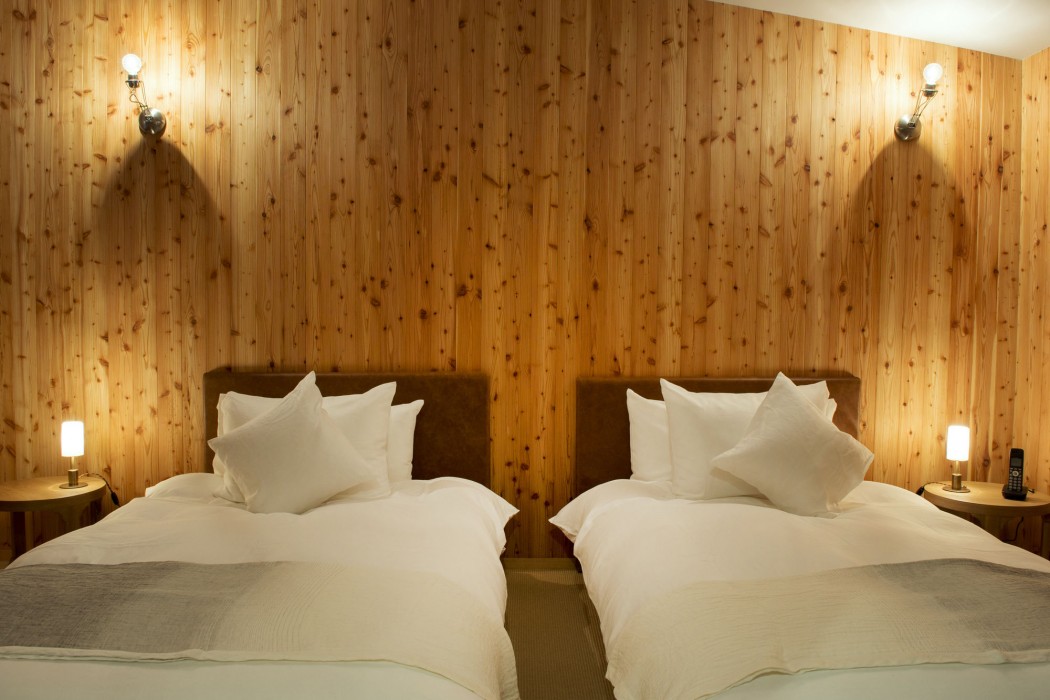 hakone retreat fore adults only