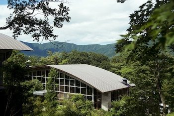 hakone retreat fore adults only