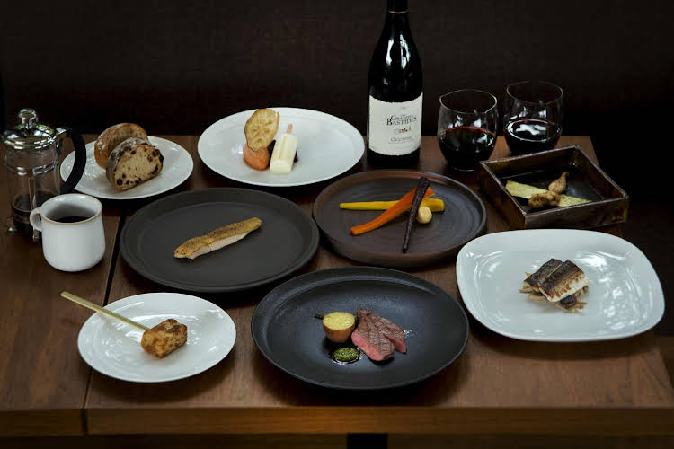 hakone retreat fore adults only