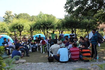 corbett wild resort a river access property