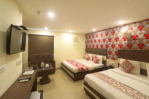 The Kelvish Plaza,Mahipalpur>>Delhi,3 star