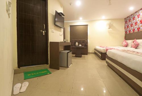 The Kelvish Plaza,Mahipalpur>>Delhi,3 star