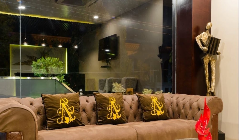 hotel bravia pancheel by satguru