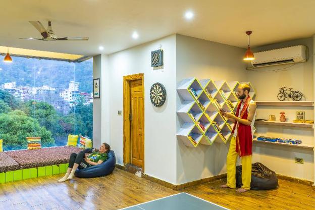 zostel rishikesh tapovan