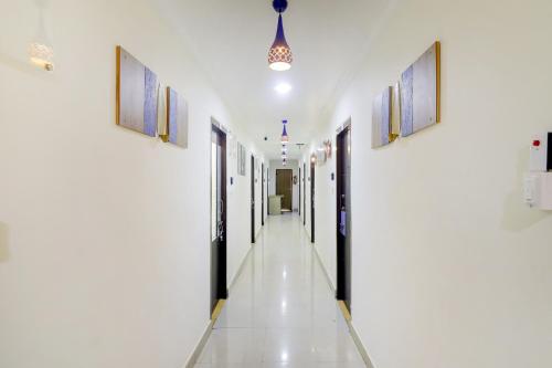 oyo flagship 76333 shannu residency