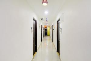 oyo flagship 76333 shannu residency