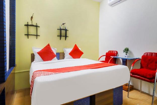 oyo flagship 76333 shannu residency