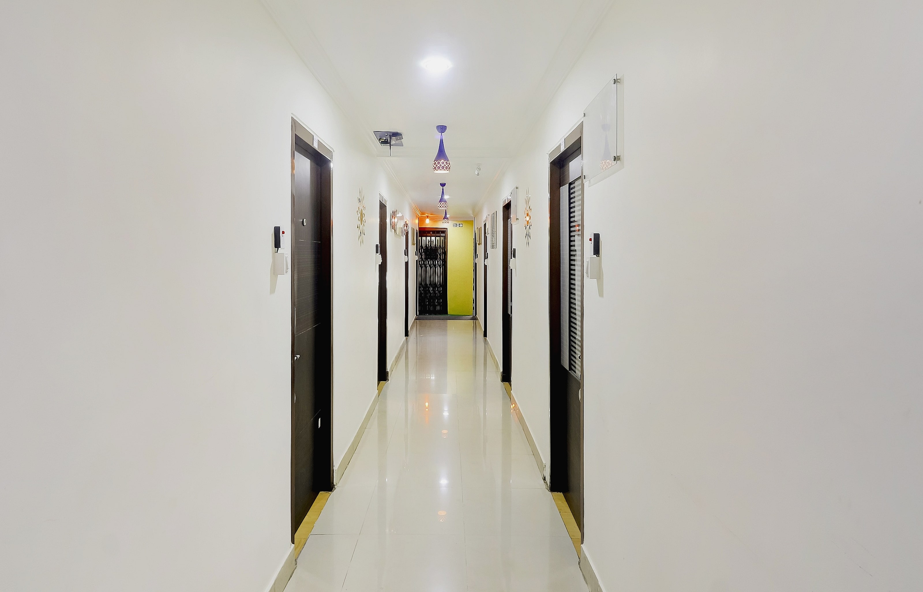 oyo flagship 76333 shannu residency