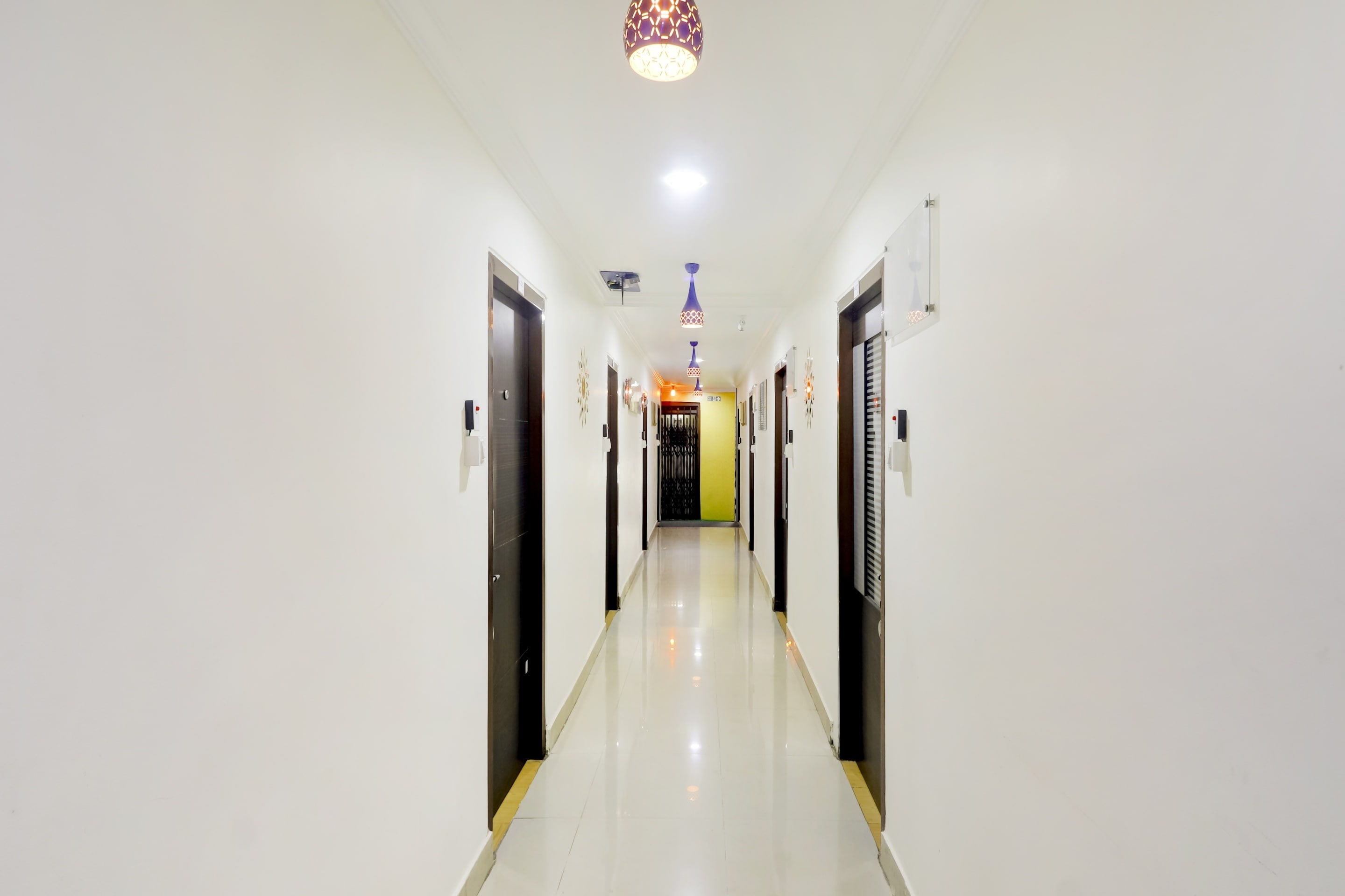 oyo flagship 76333 shannu residency