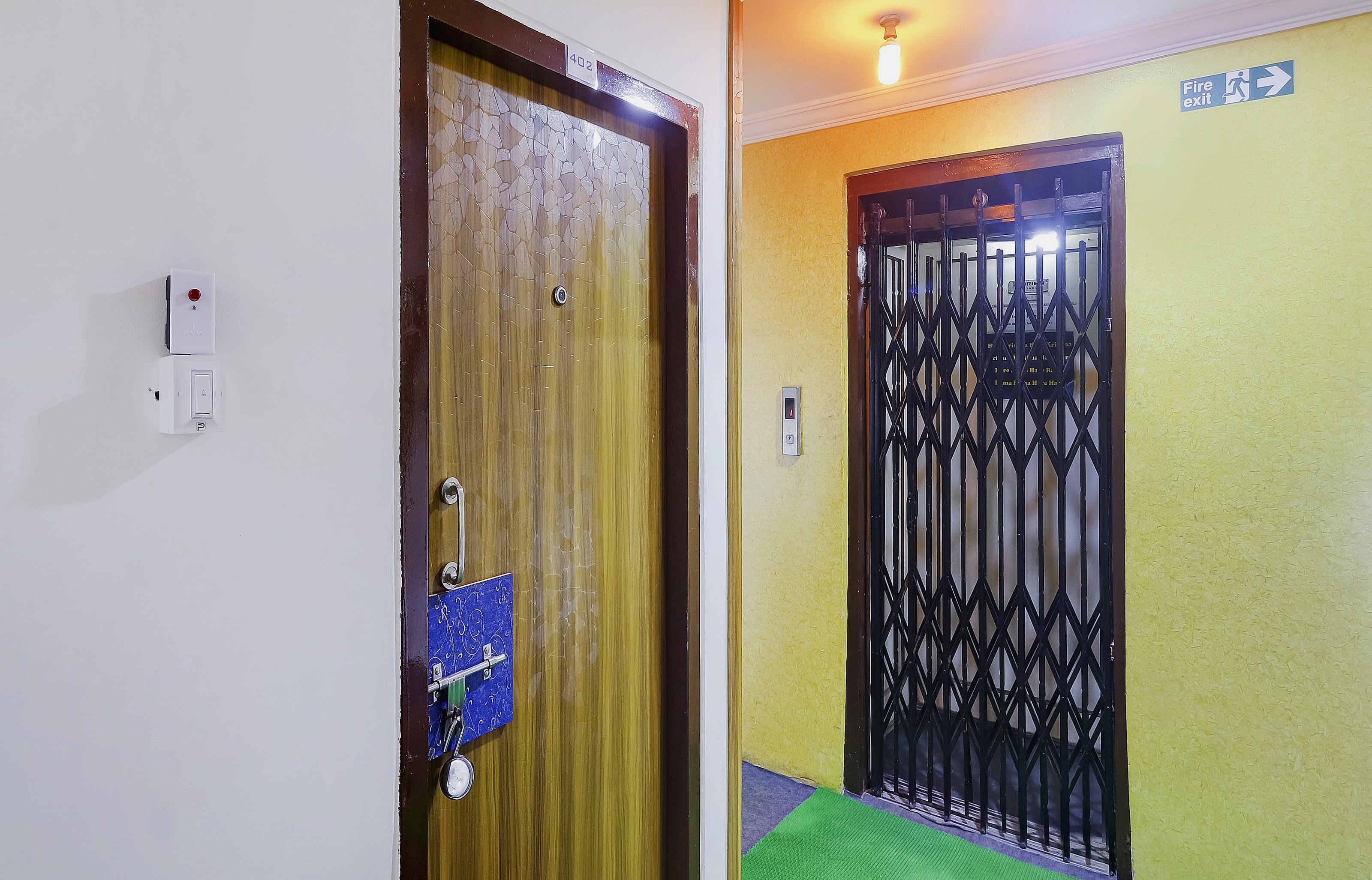 oyo flagship 76333 shannu residency