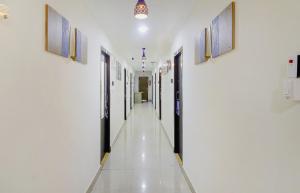 oyo flagship 76333 shannu residency
