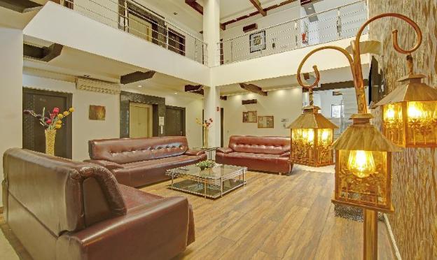 hotel blue moon residency