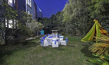 hotel blue moon residency