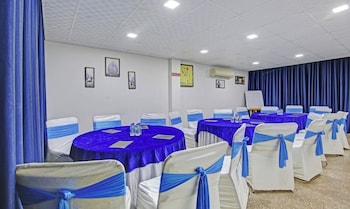 hotel blue moon residency