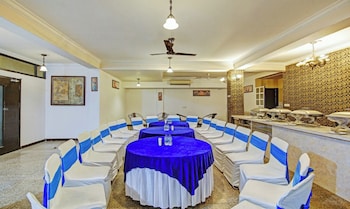 hotel blue moon residency