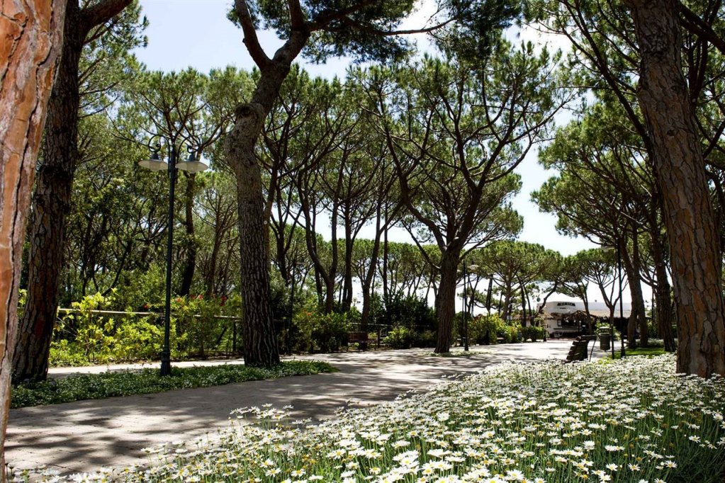 riva del sole resort and spa