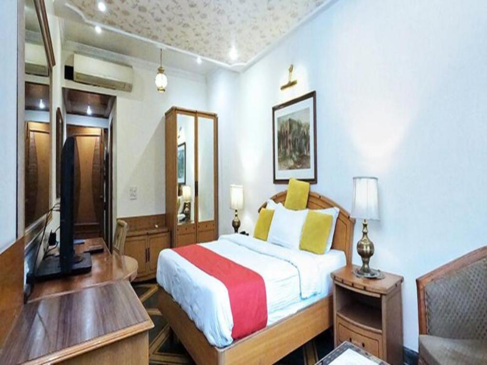 hotel kwality regency