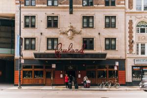 Freehand Chicago,Cook County>>Chicago,4 star