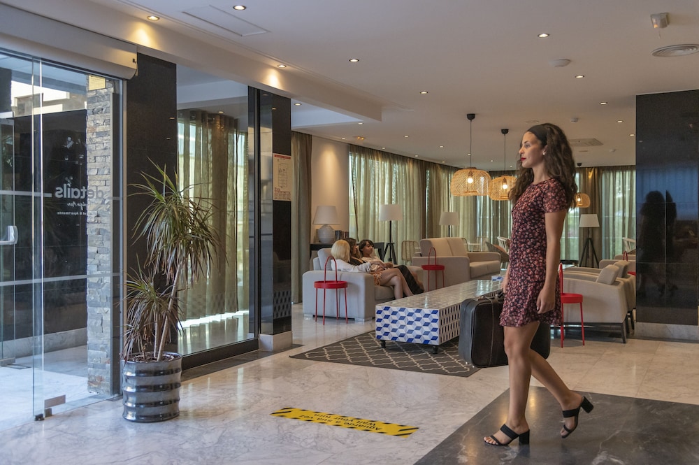 Topazio Vibe Beach Hotel & Apartments - Adults Friendly,Algarve>>Albufeira,3 star