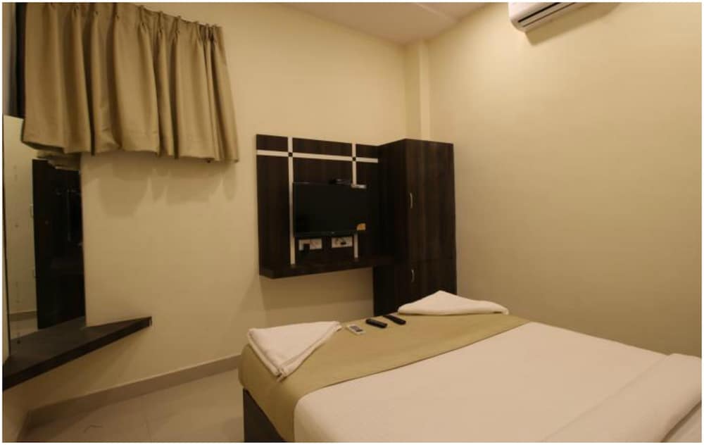 hotel ashir inn