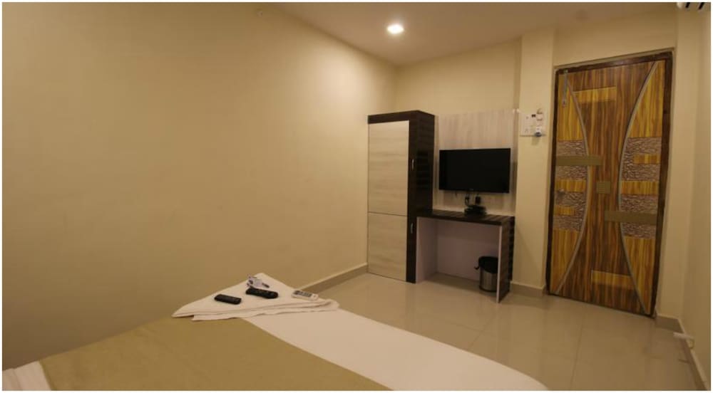 hotel ashir inn