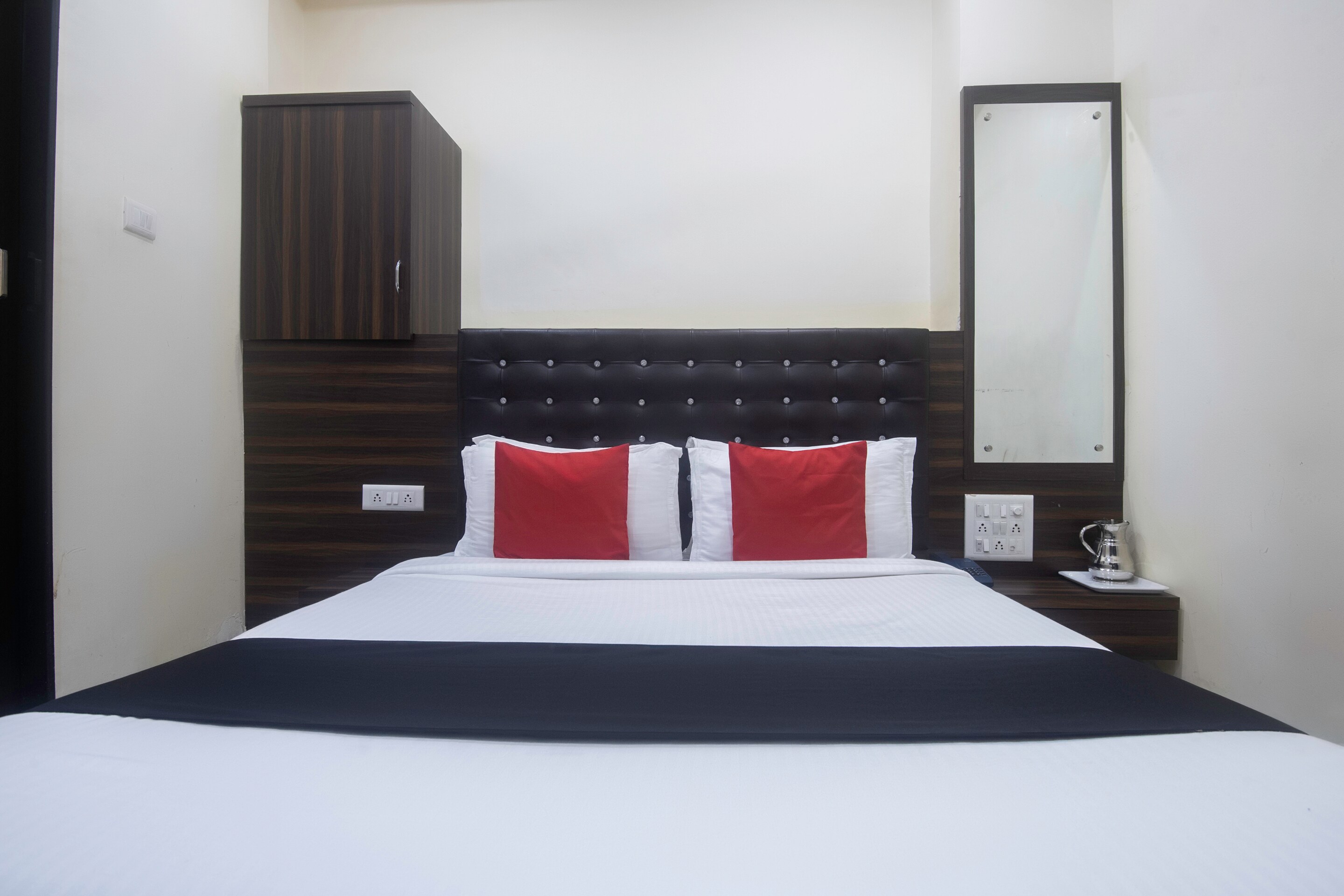 hotel ashir inn