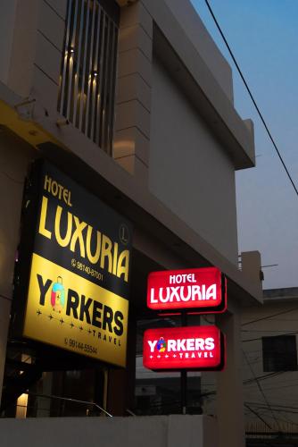 hotel luxuria