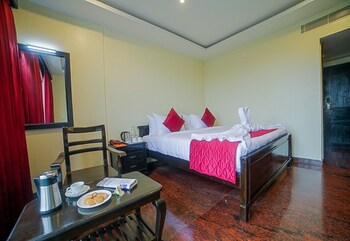 oyo 3697 hotel rivieraa