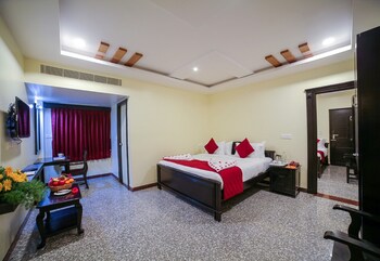 oyo 3697 hotel rivieraa