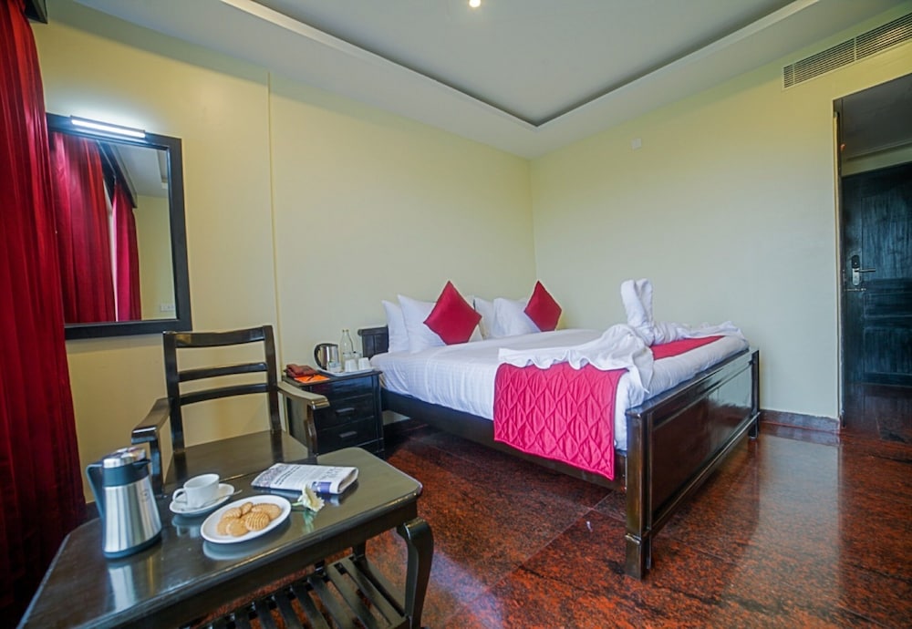 oyo 3697 hotel rivieraa