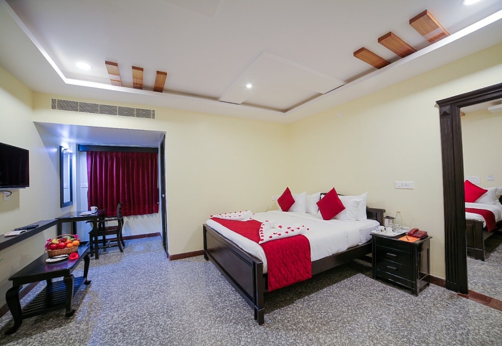 oyo 3697 hotel rivieraa