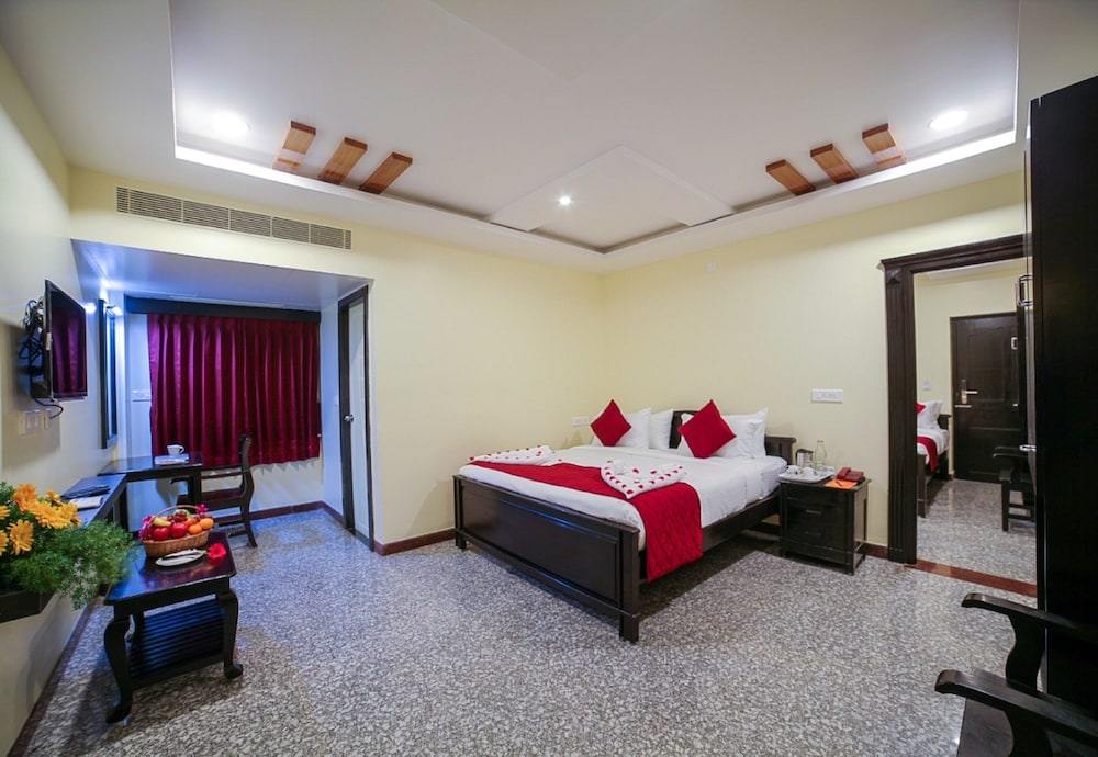 oyo 3697 hotel rivieraa