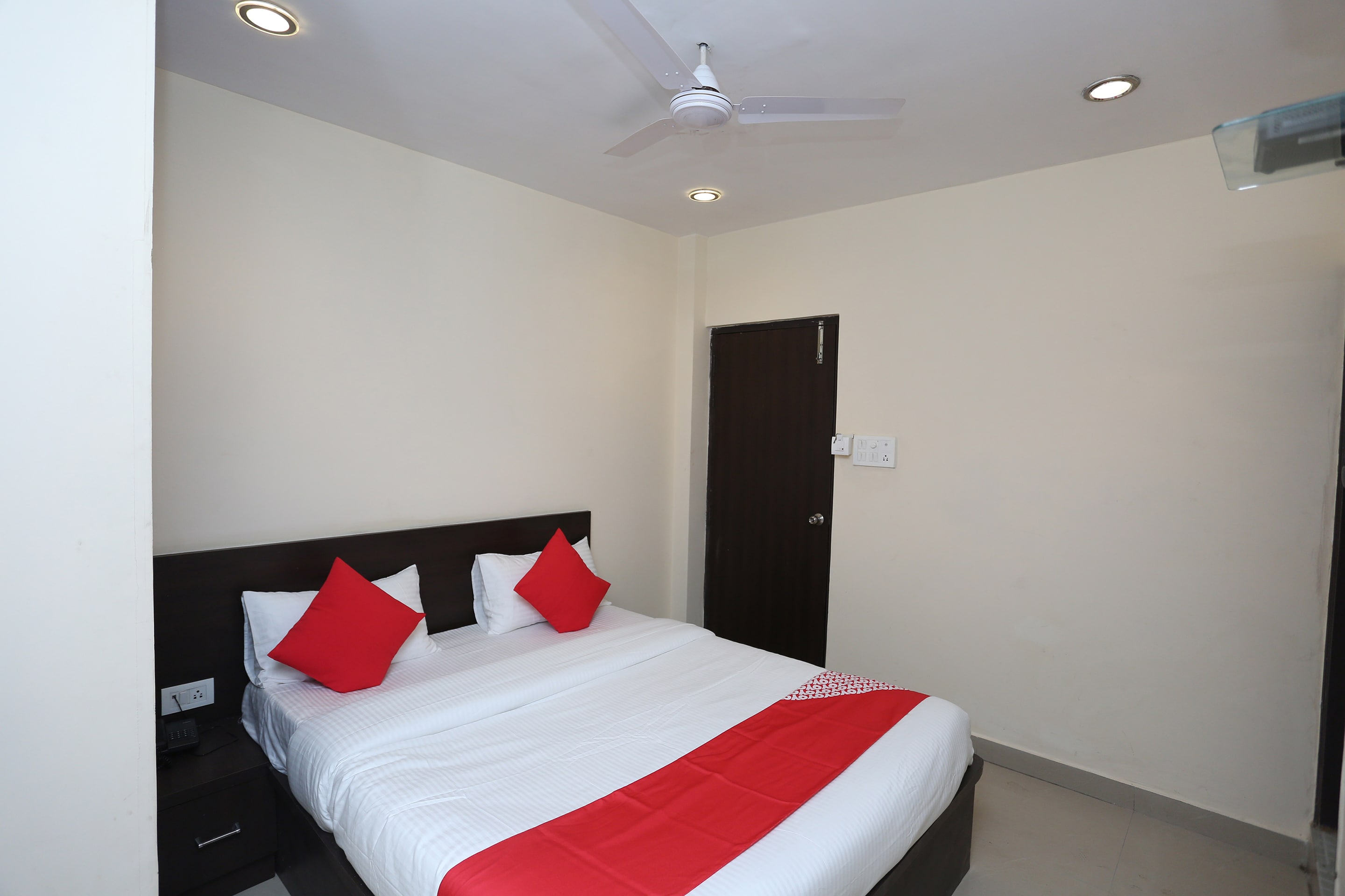 collection o r k international near gautam buddha park