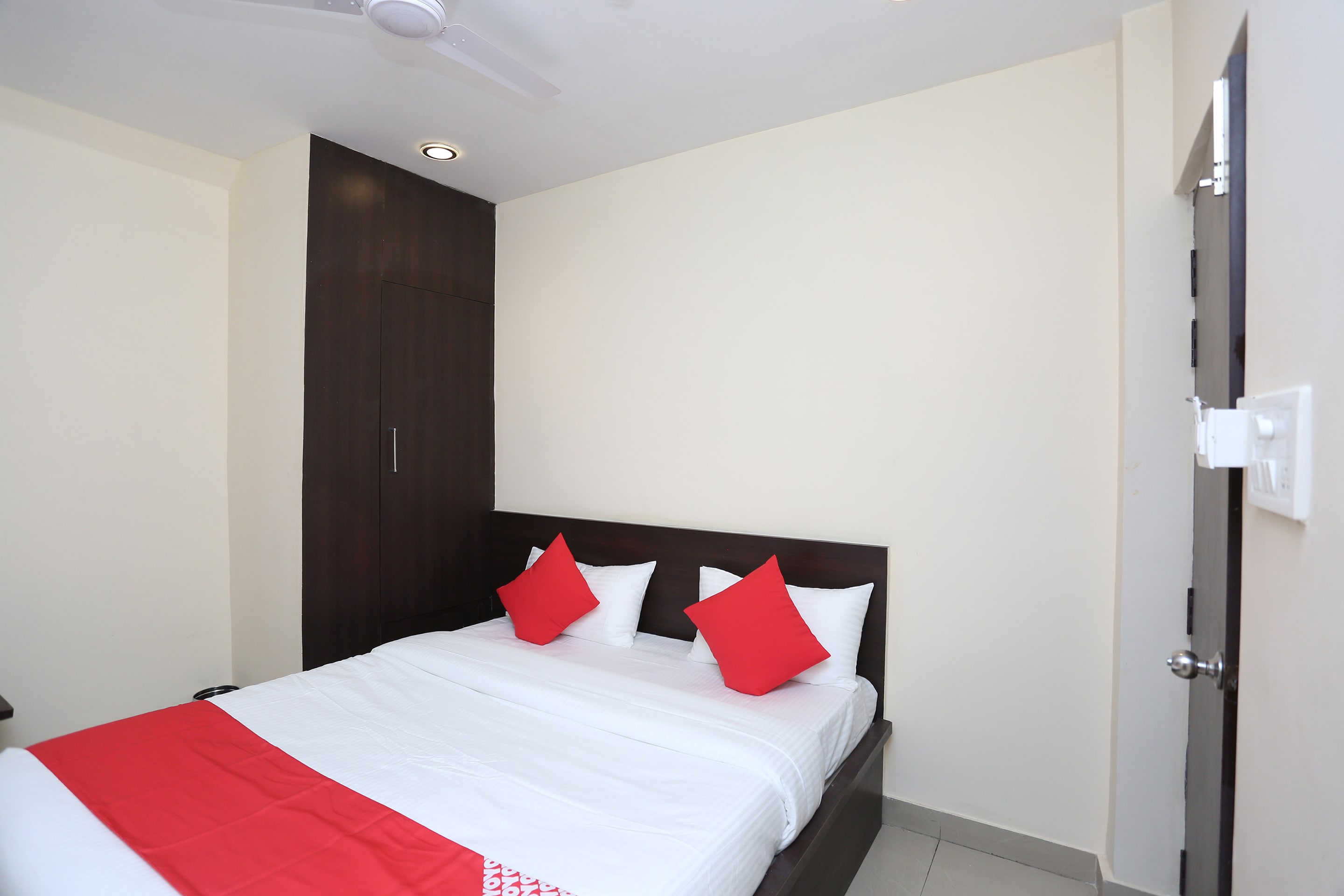 collection o r k international near gautam buddha park