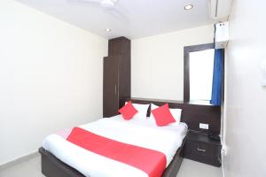 collection o r k international near gautam buddha park