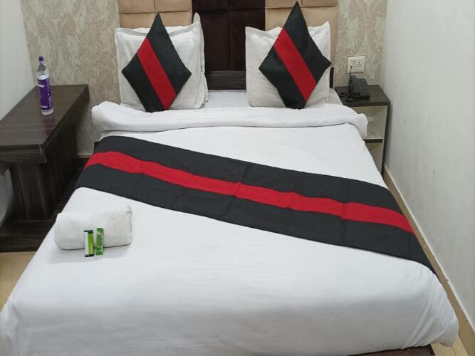 staygo hotel near haridwar railway station