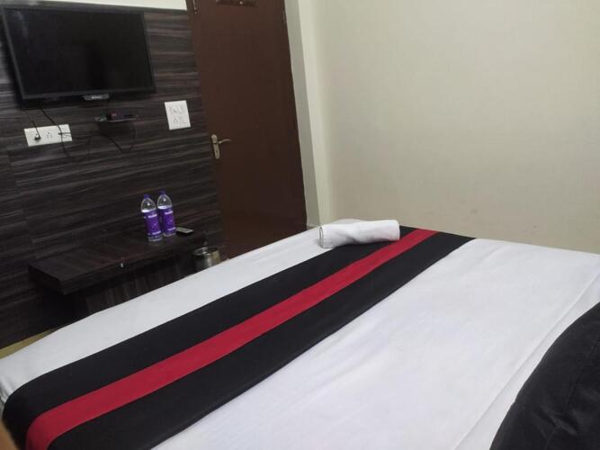 staygo hotel near haridwar railway station