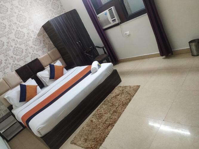 staygo hotel near haridwar railway station