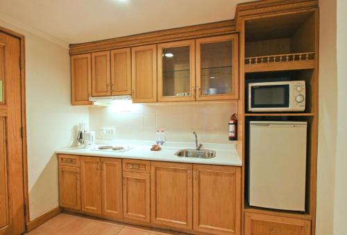 harmoni suites hotel