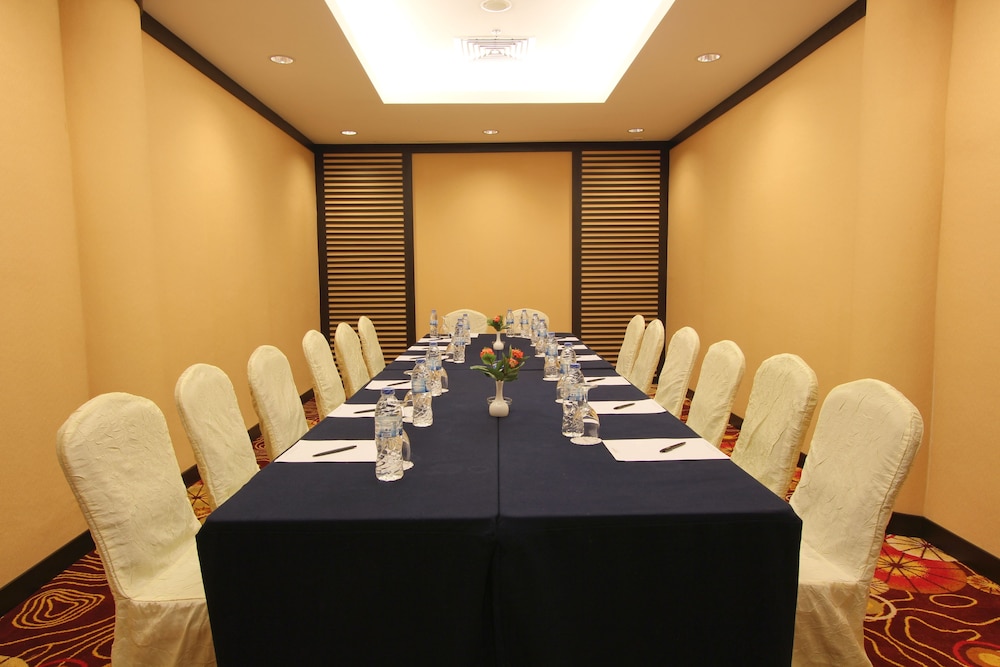 harmoni suites hotel