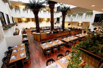 harmoni suites hotel