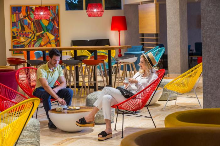 leonardo laura beach and splash resort