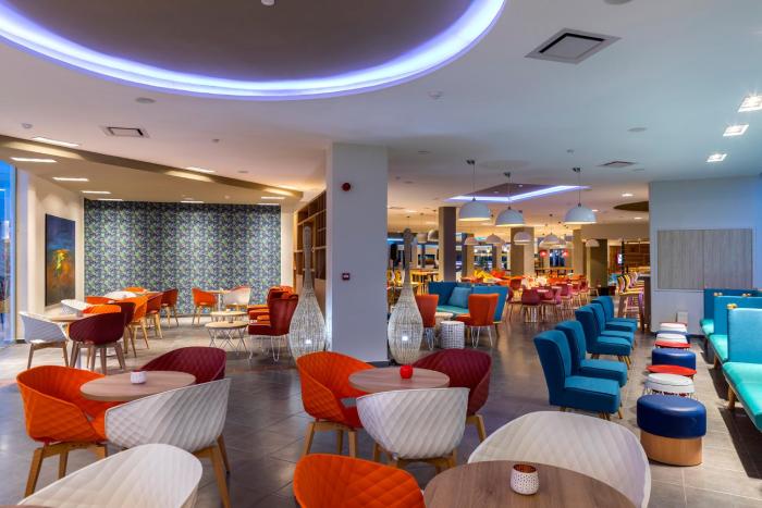 leonardo laura beach and splash resort