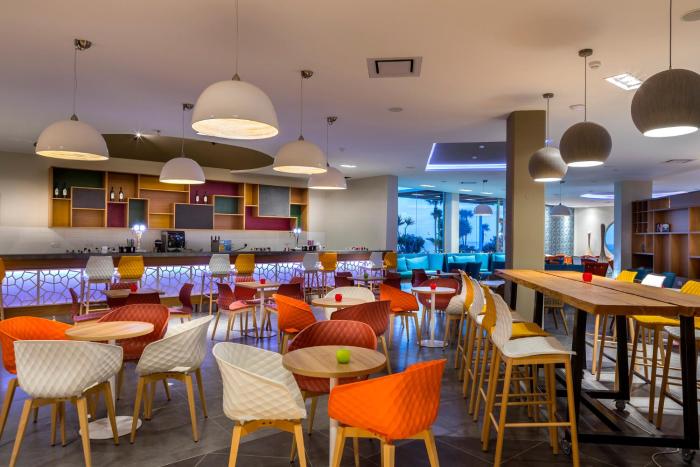 leonardo laura beach and splash resort