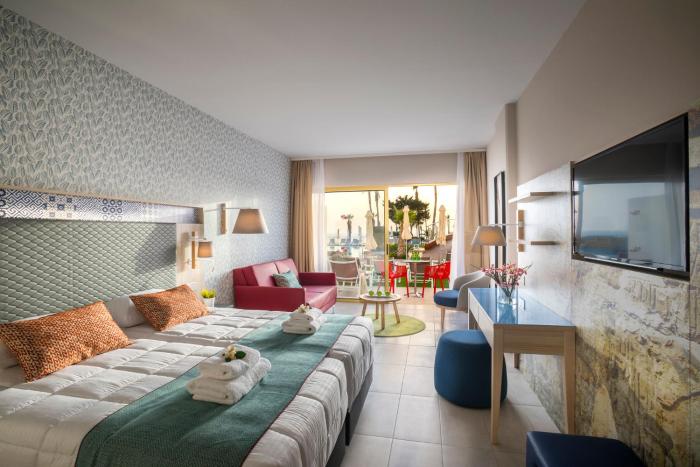 leonardo laura beach and splash resort