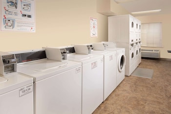 woodspring suites kansas city liberty