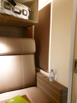 sleep n fly sleep lounge dubai international airport c gates