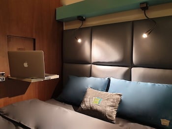 sleep n fly sleep lounge dubai international airport c gates